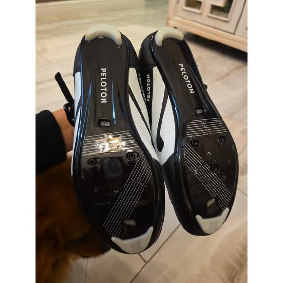 Peloton Original Cycling Shoes Size 40 EU / Men 7 Women 8‎ Black w/ Cleats main image 8